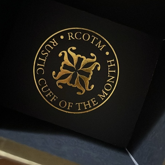 Rustic Cuff Black & Gold Bracelet Set - Picture 7 of 8